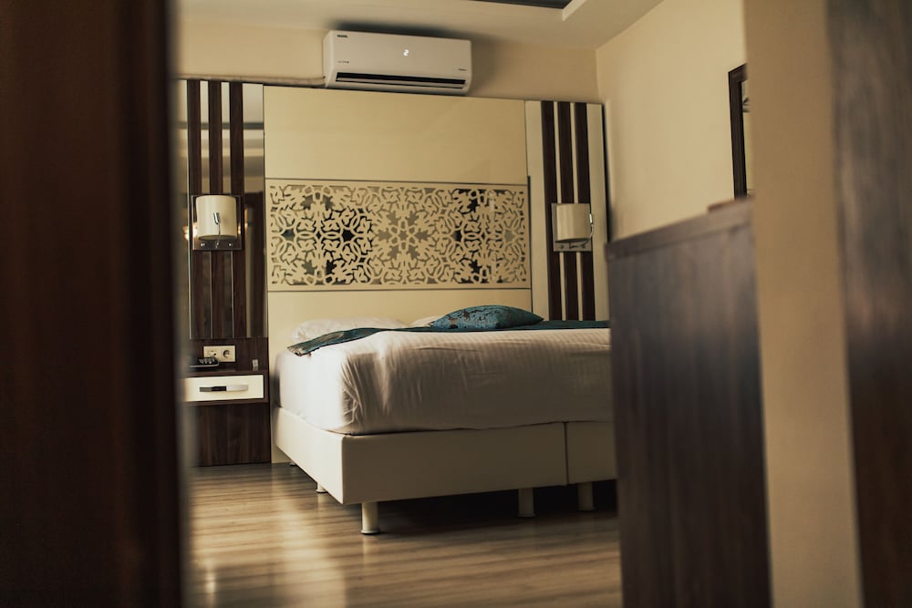 Ozlu Otel 5/30