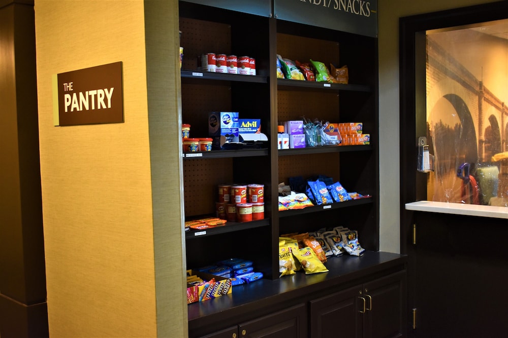 Staybridge Suites Cranbury-South Brunswick 31/75