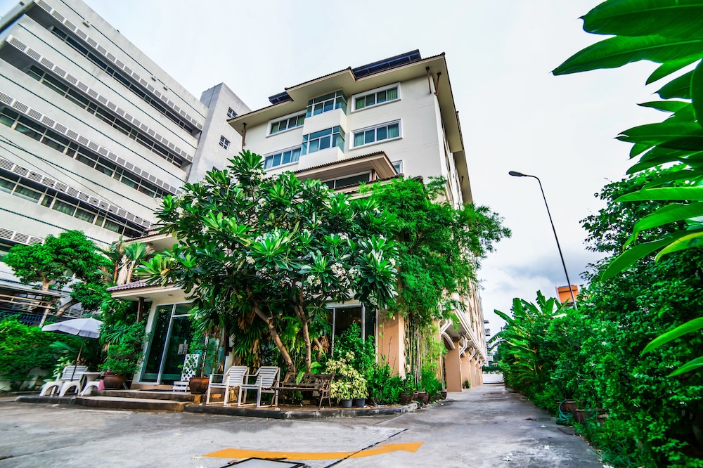 Kanavera Sriracha Hotel and Serviced Apartment 6/77