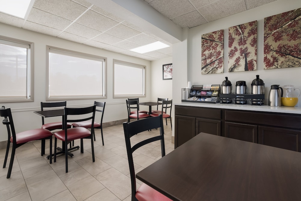 restaurant cafeteria