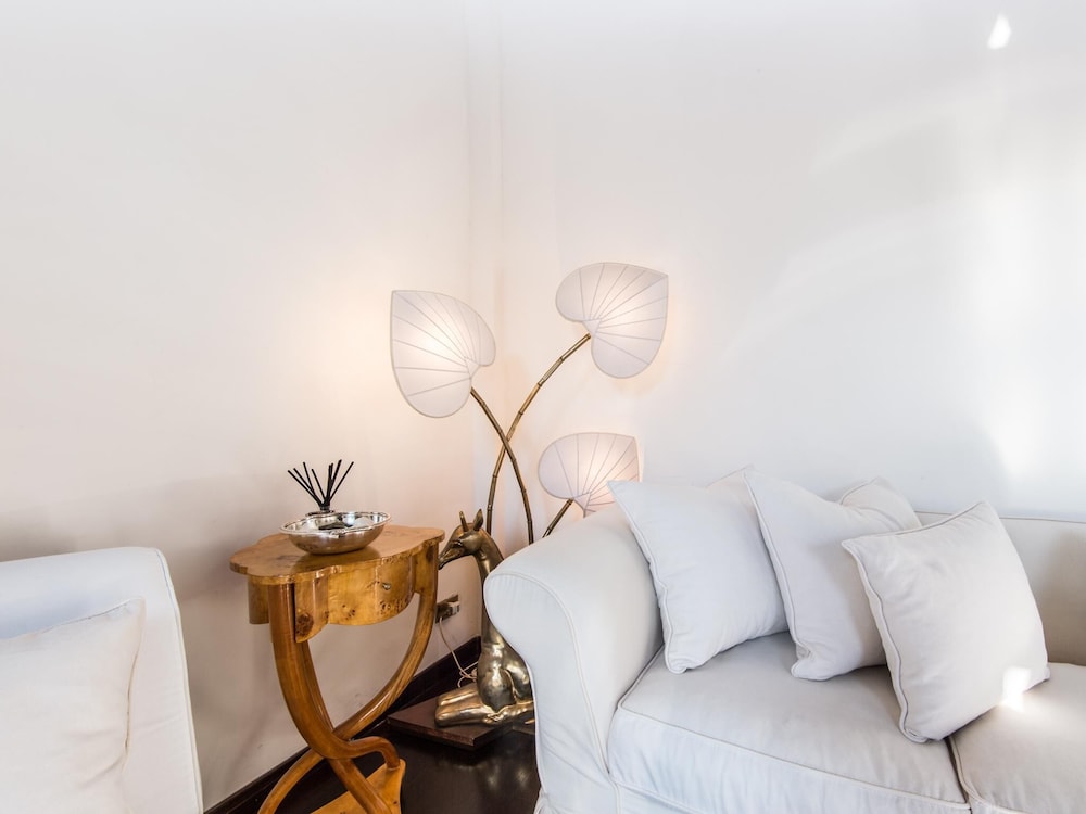 RSH Luxury Spanish Steps Terrace 17/50