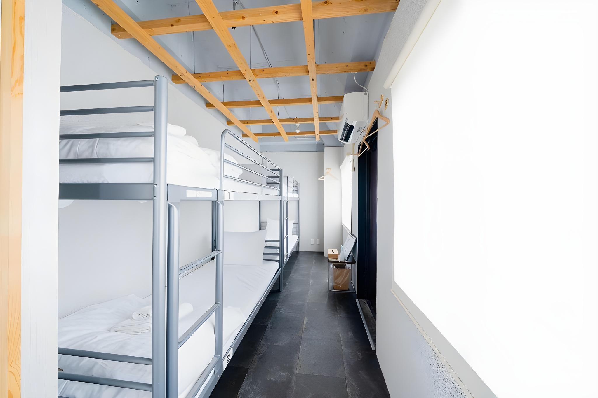 FEMALE DORM, FEMALE ONLY