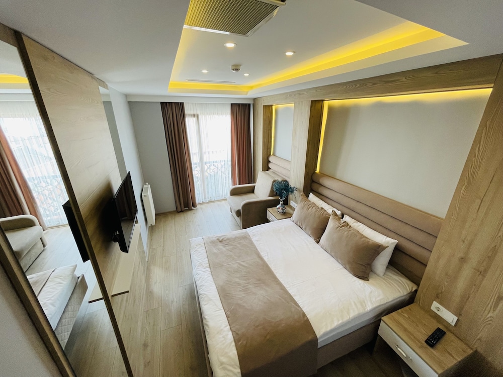 Zem Hotel 3/45