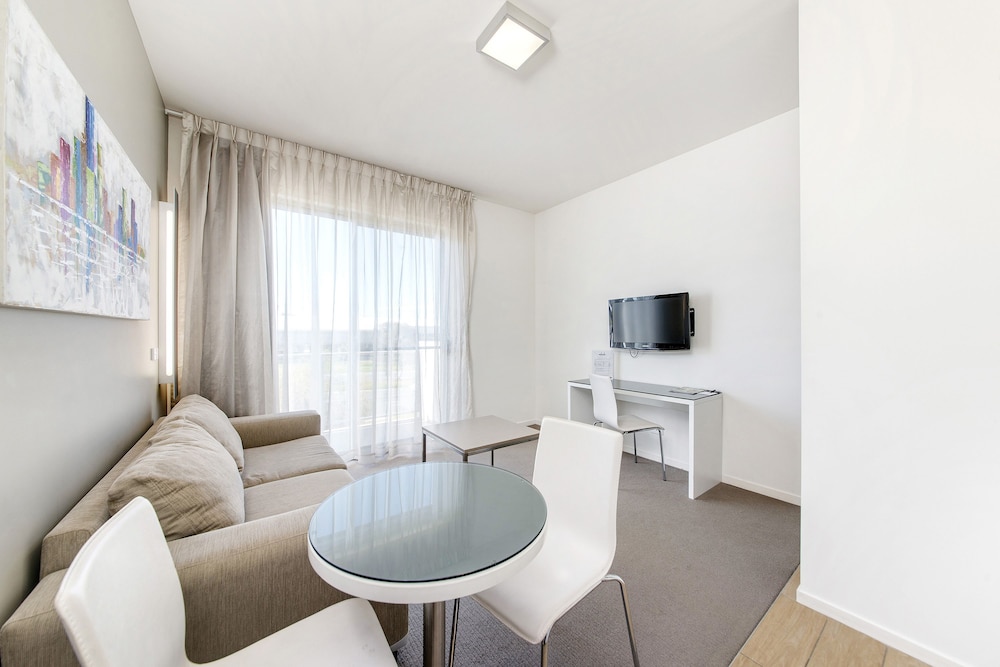 Abode Gungahlin 45/56