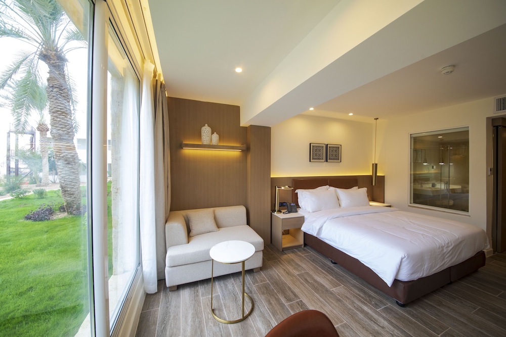 Luxotel Aqaba Beach Resort & Spa 9/30