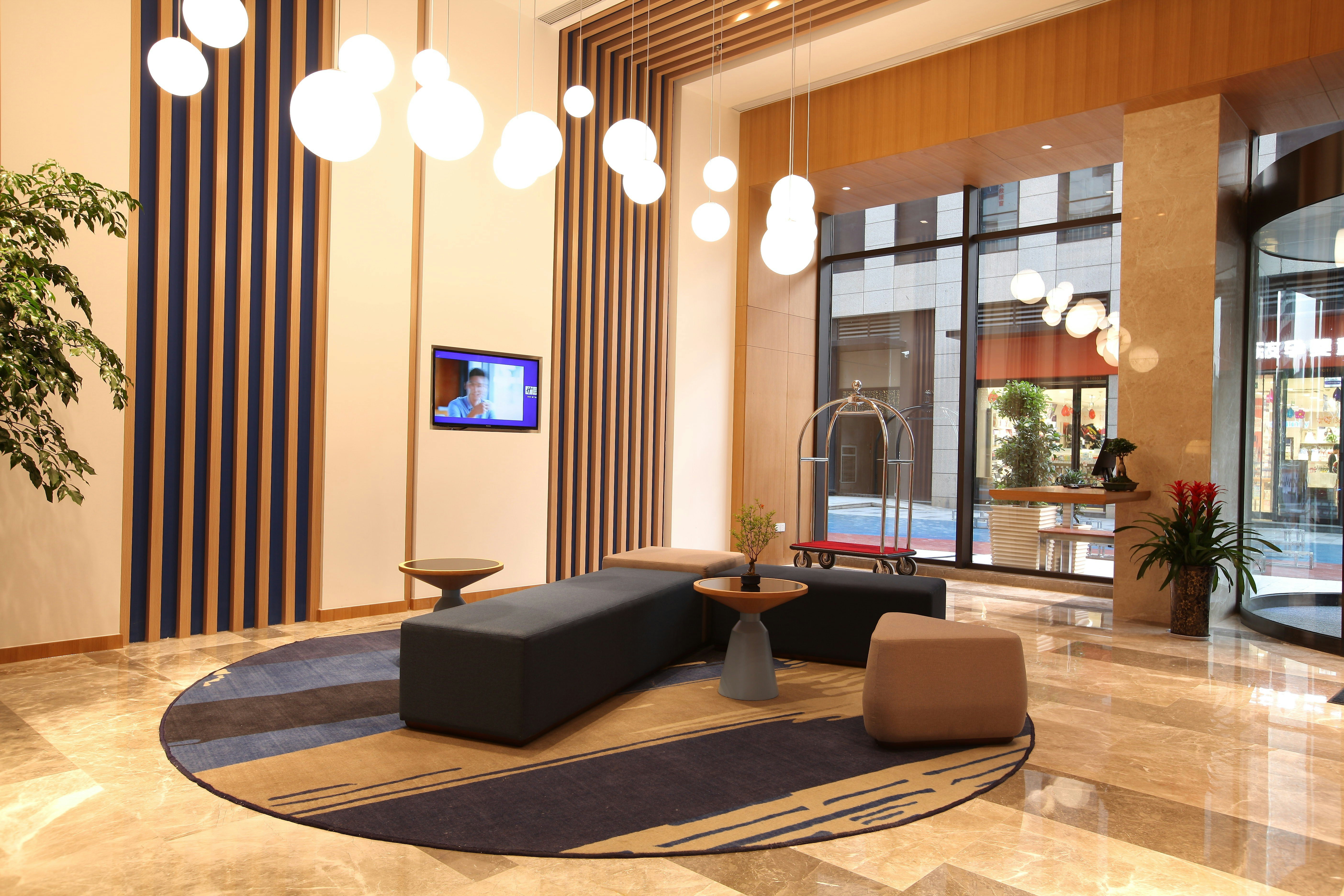 HOLIDAY INN EXPRESS XI'AN QUJIANG SOUTH 33/67
