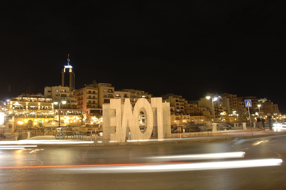 Plaza Regency Hotels 2/50