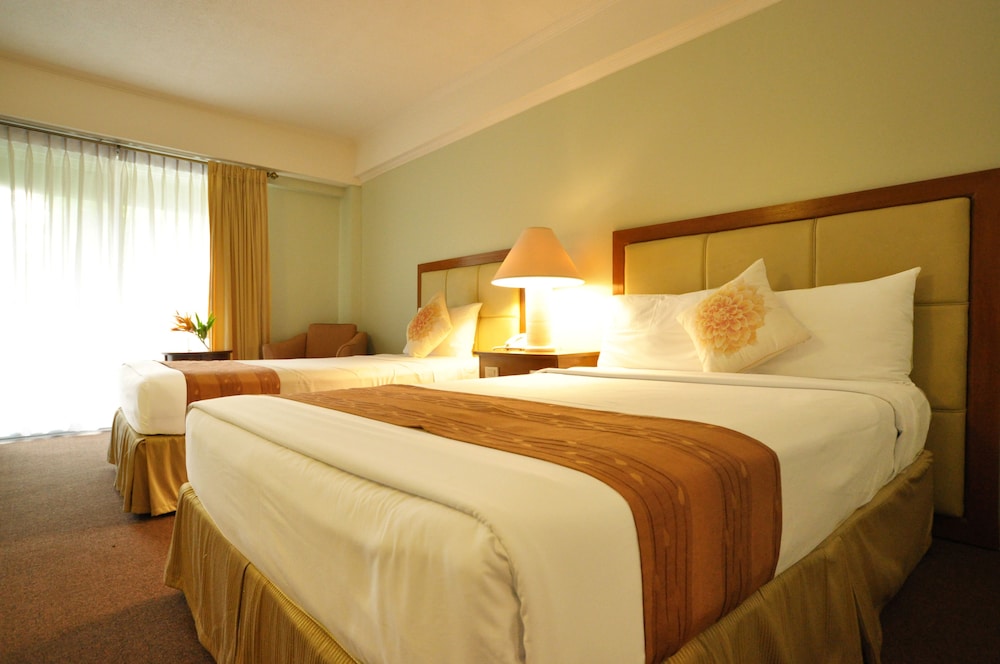Montebello Hotel, Cebu 18/56