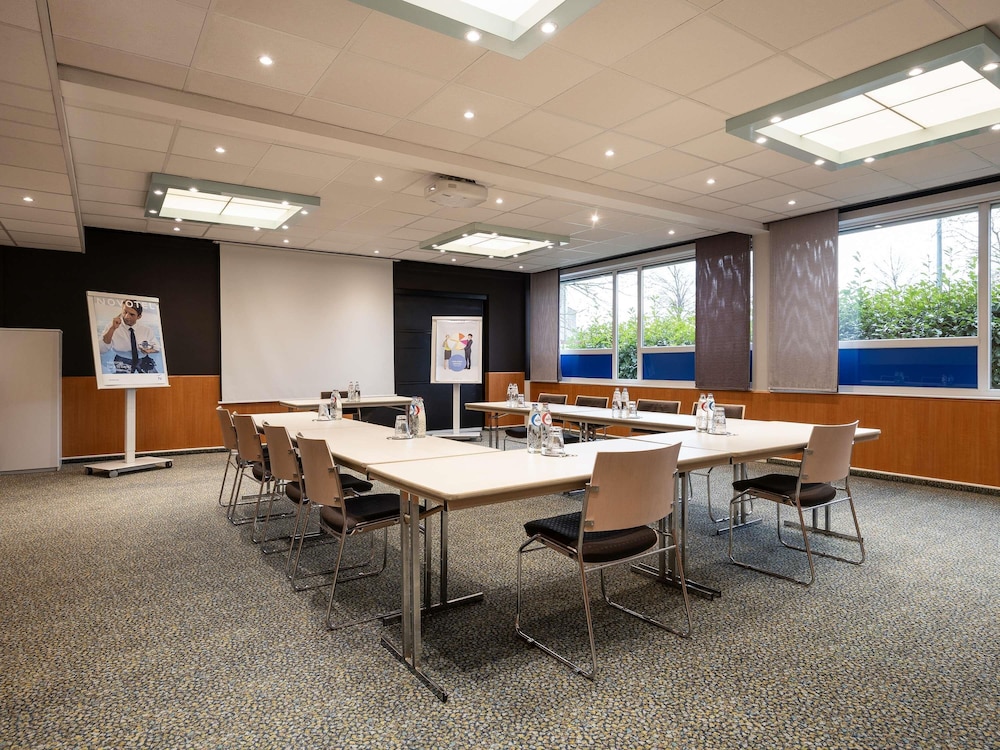 NOVOTEL BRUSSELS AIRPORT 67/75