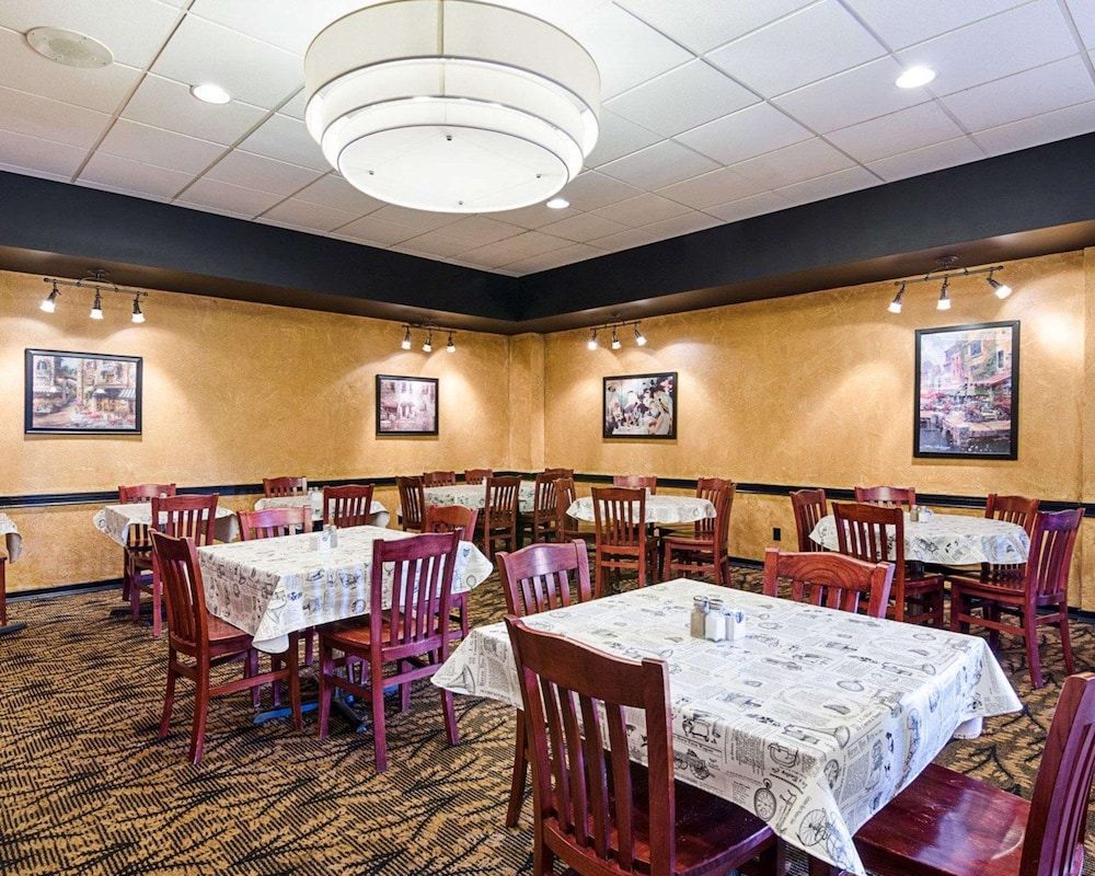 Quality Inn Lewisburg 42/49