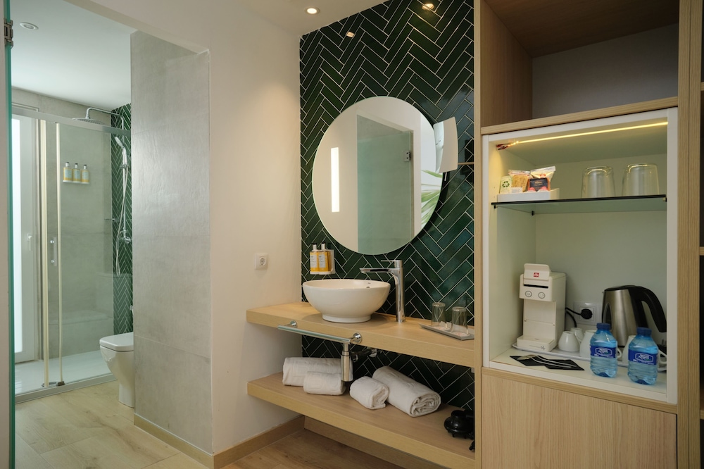 BQ Paguera Boutique Hotel - Adults Only 65/67