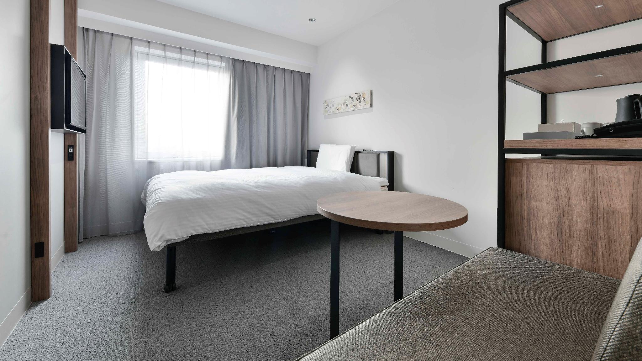 Semi Room, Deluxe, Single Bed, Semi Double Bed