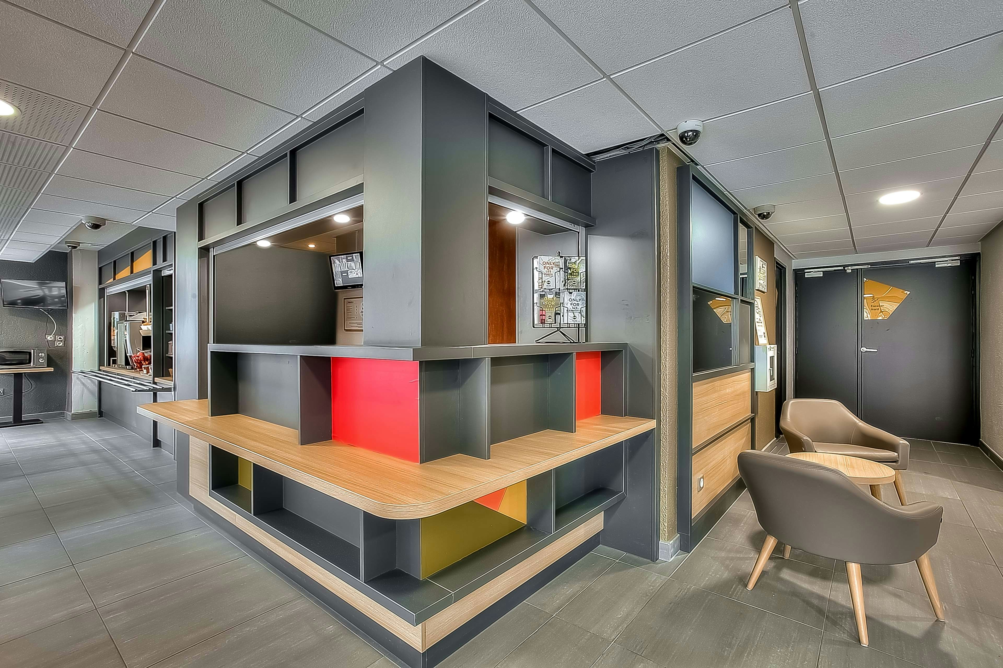 B&B Hotel Antibes Sophia Antipolis 10/38