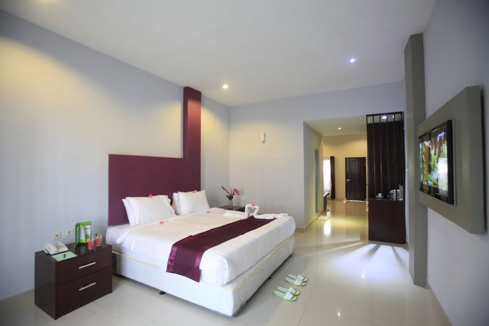 SUPERIOR, DOUBLE BED
