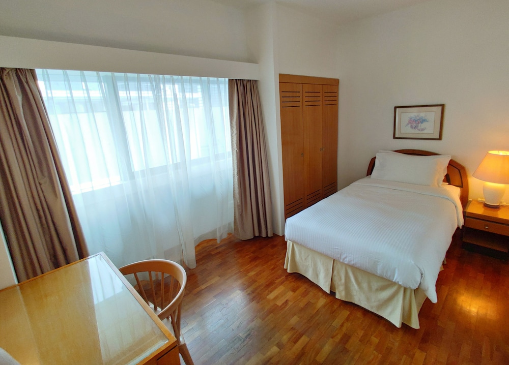 DELUXE, SUITE