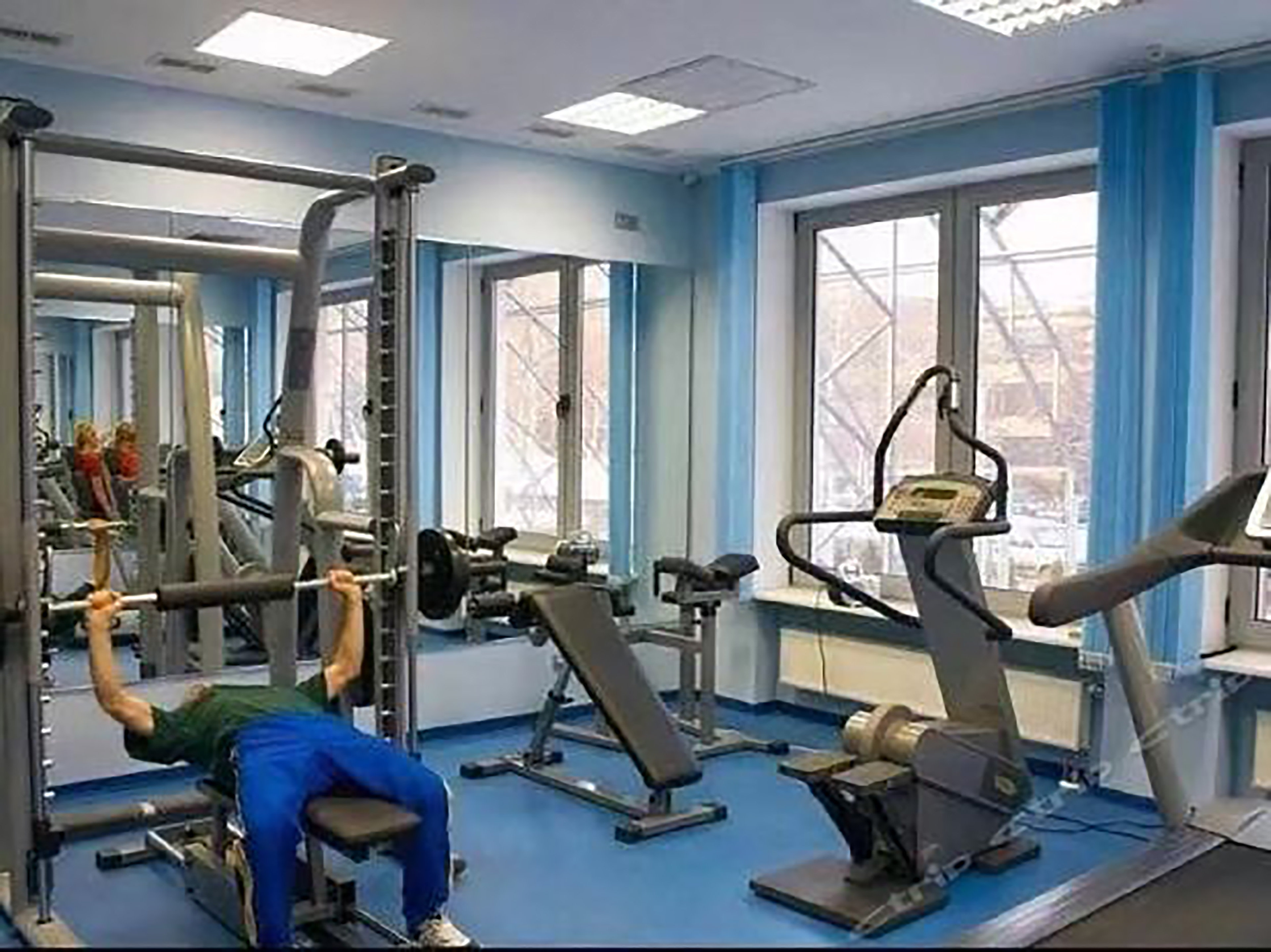 Holiday Inn Express Wuhan Optical Valley 42/63