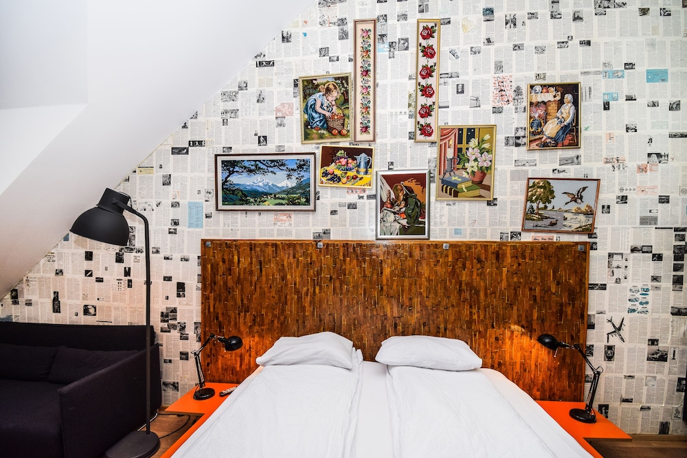 OK Hotel 23/66