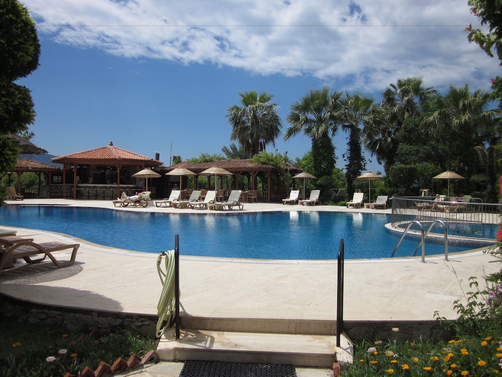 Asur Hotel & Aparts & Villas 44/50