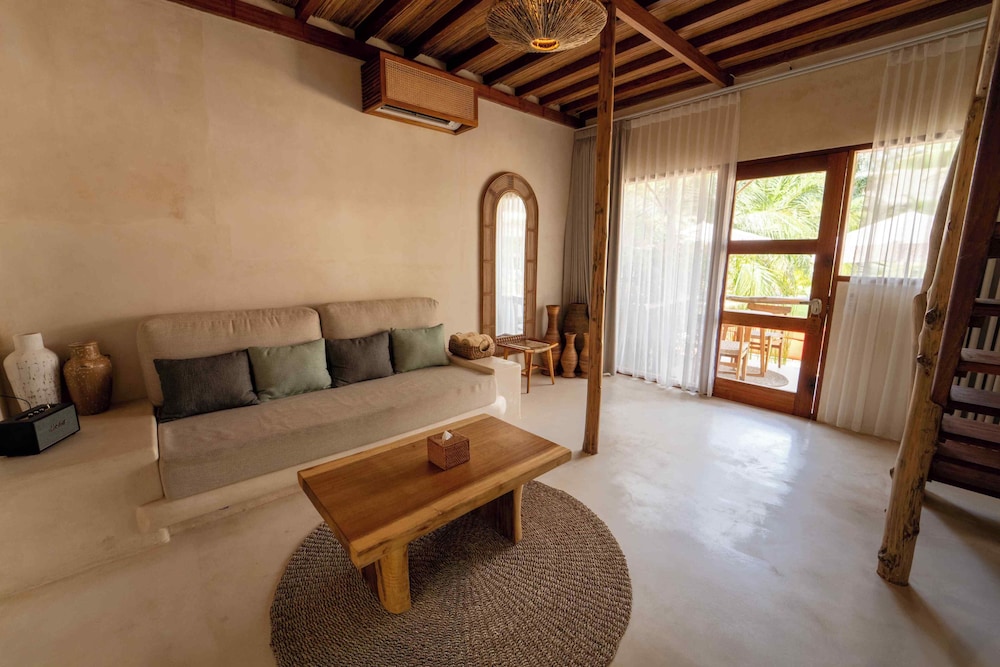 Divino Gili Air 33/47