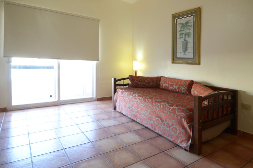 Hotel And Suites Las Palmas Los Cabos 7/68