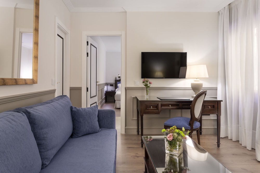 H10 Corregidor Boutique Hotel 47/65