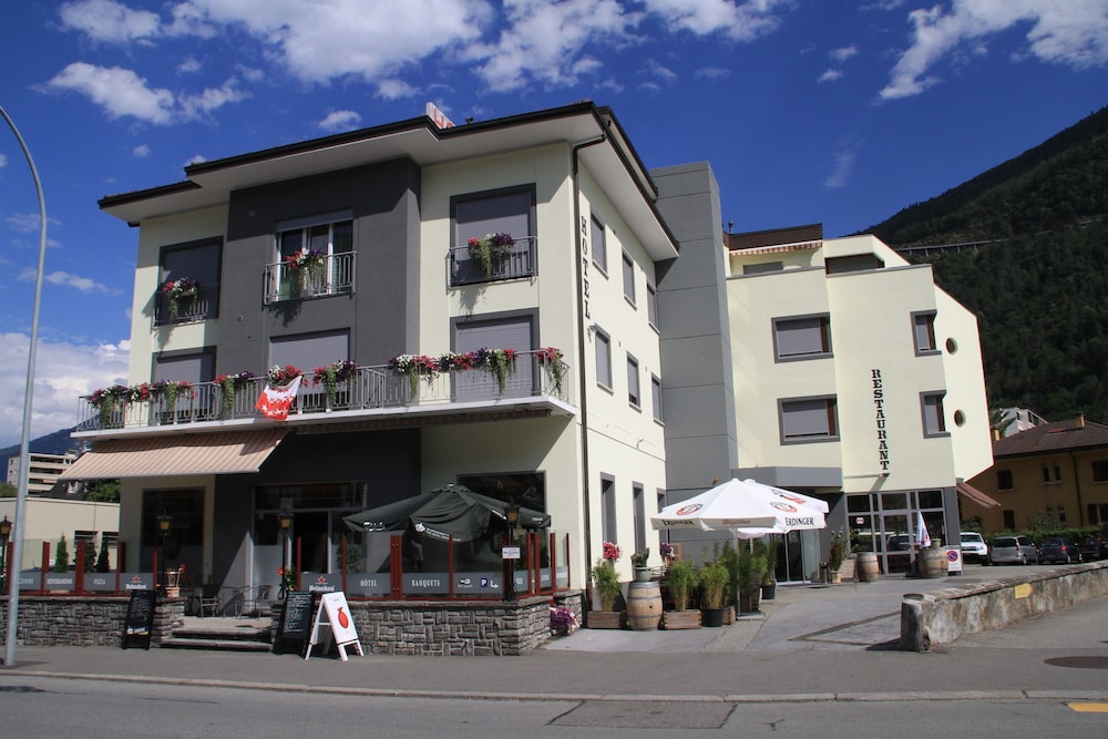 Hotel du Stand 2/21