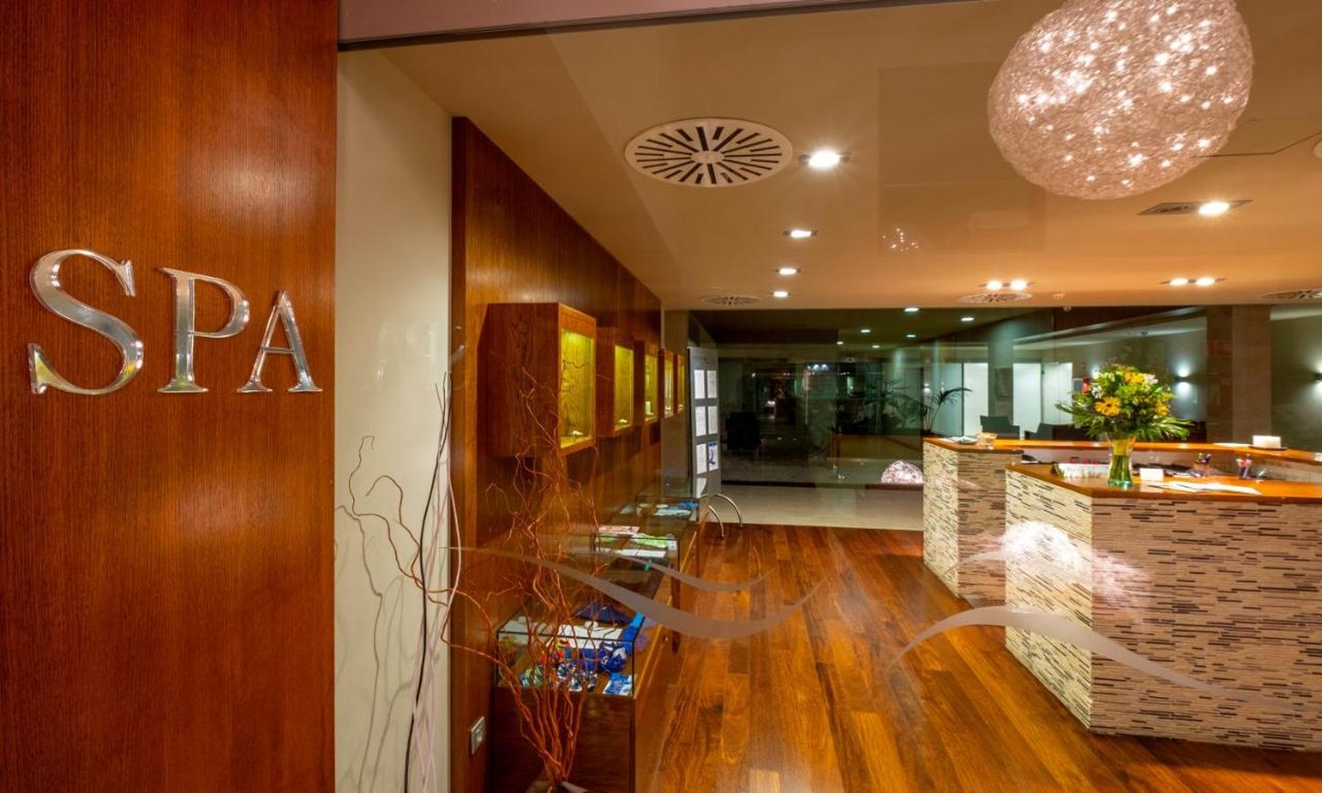 Spa Attica 21 Villalba 6/75
