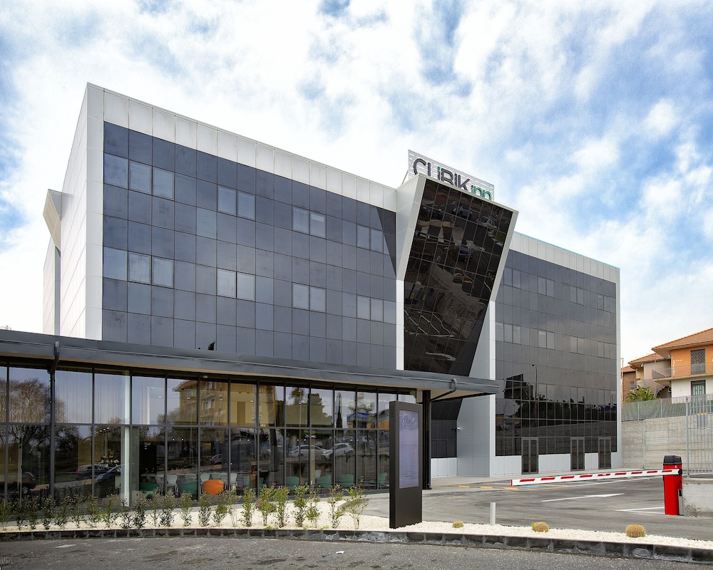 Cubik Inn in GRAVINA DI CATANIA