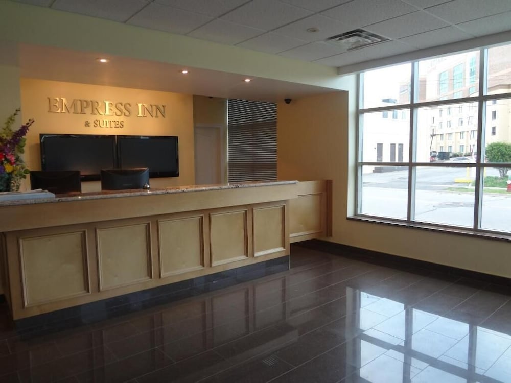 Empress Inn And Suites By the Falls 15/61