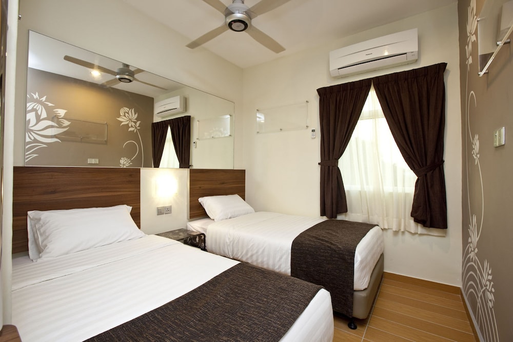 Tune Hotel Danga Bay 19/46