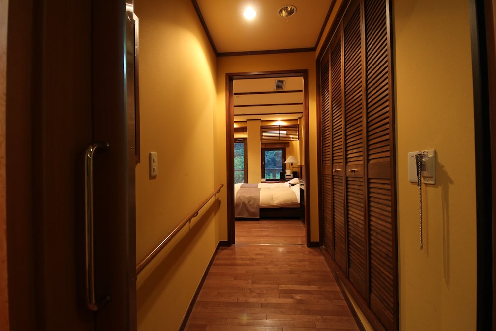Okunoin Hotel Tokugawa 33/50