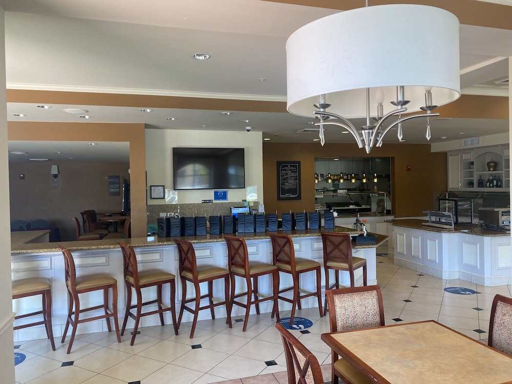 Hilton Garden Inn Palmdale 43/64