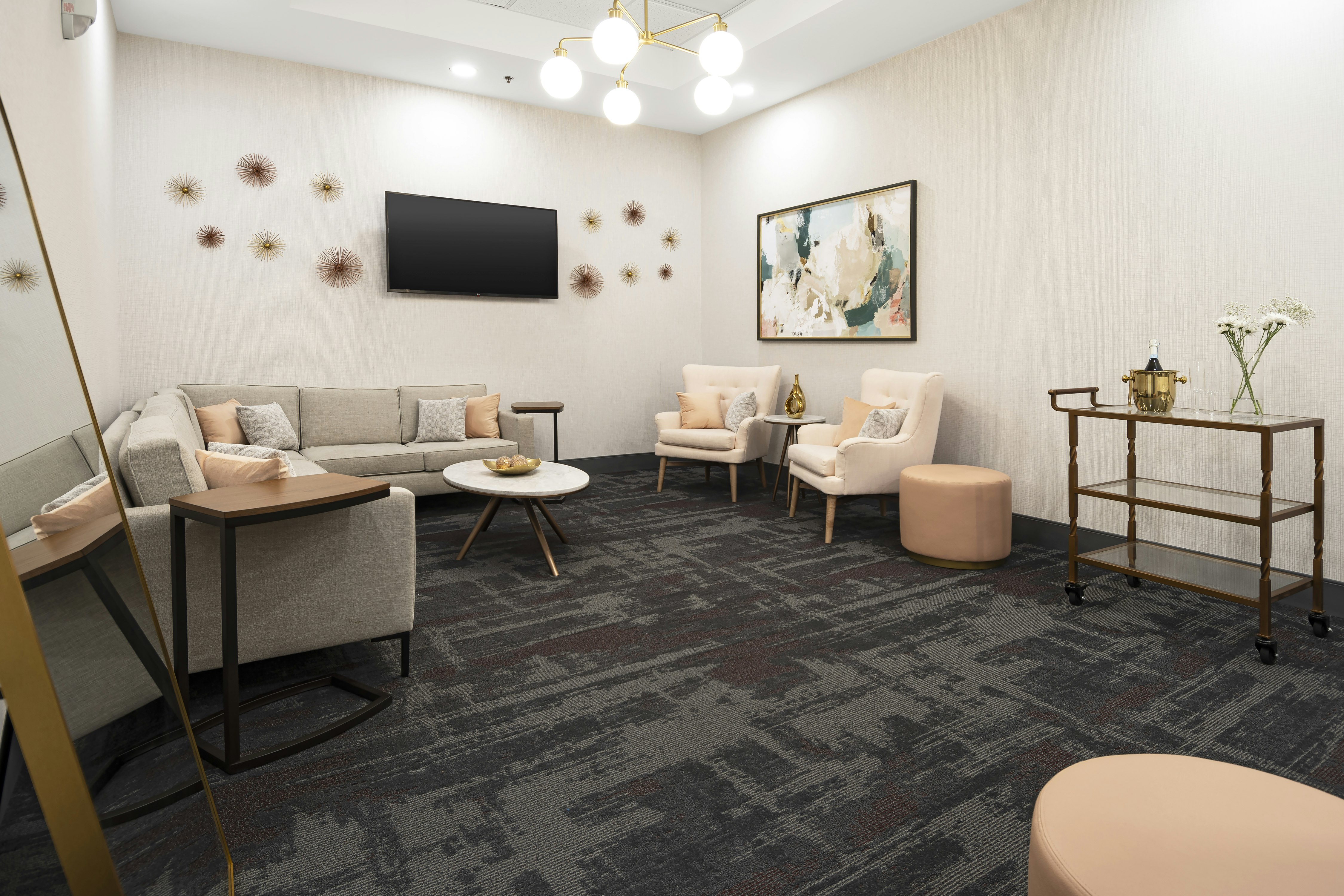 Hampton Inn and Suites Raleigh Downtown 51/75