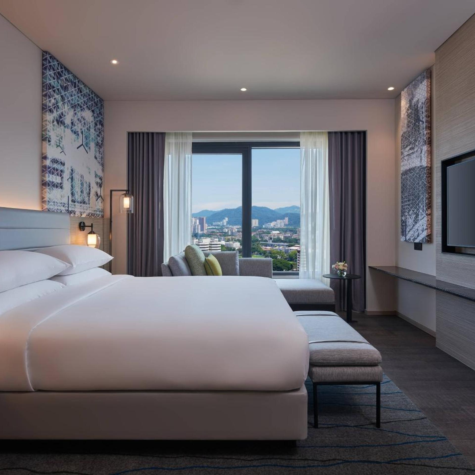 1 Bedroom, Courtyard, Suite, King Bed, City View