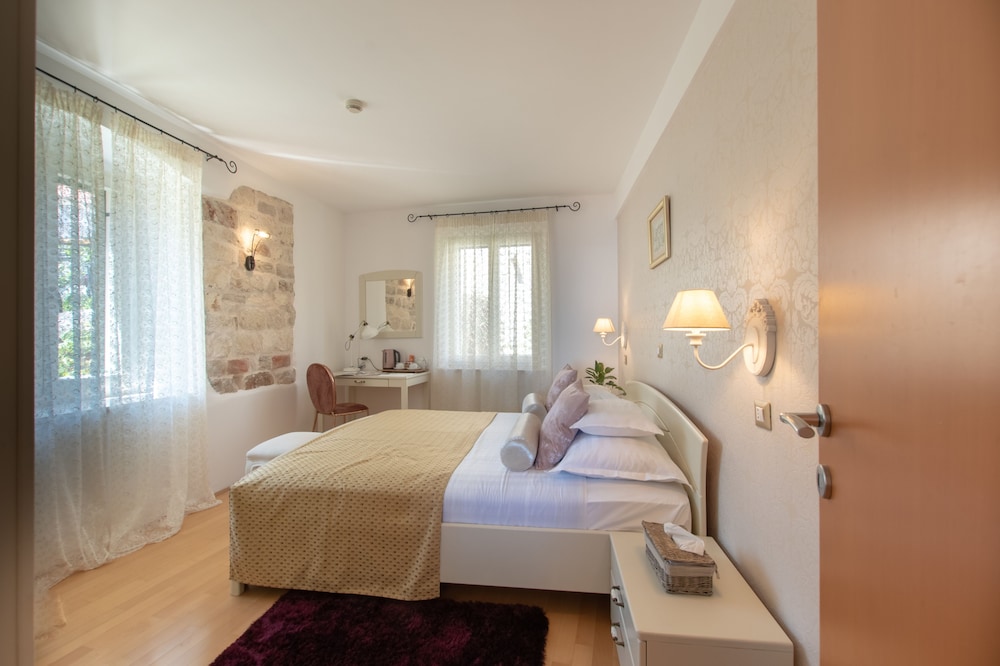 HOTEL PARK HVAR 42/76