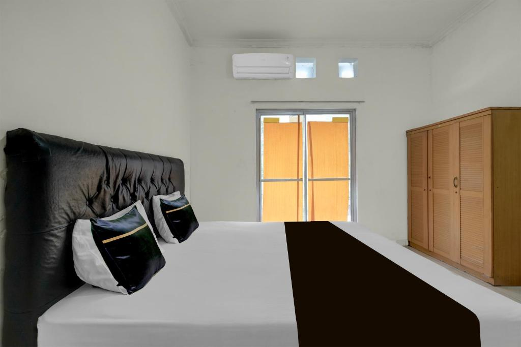 Hotel O near Jakarta International Velodrome formerly Wisma Lamida 13/15