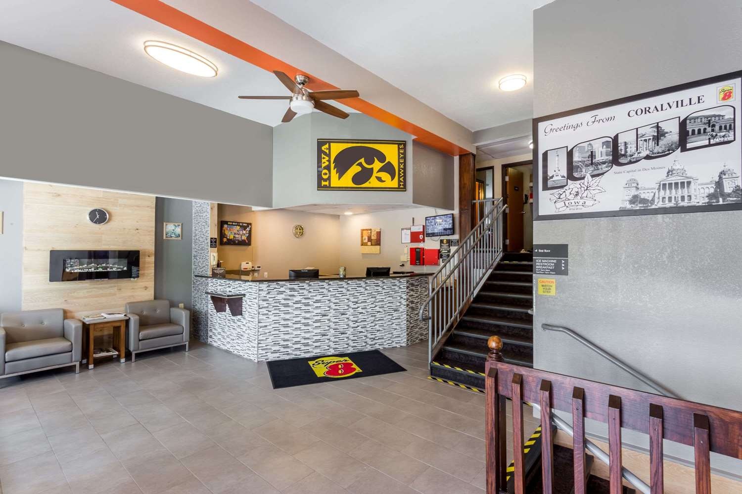 Super 8 By Wyndham Iowa City/Coralville 2/6
