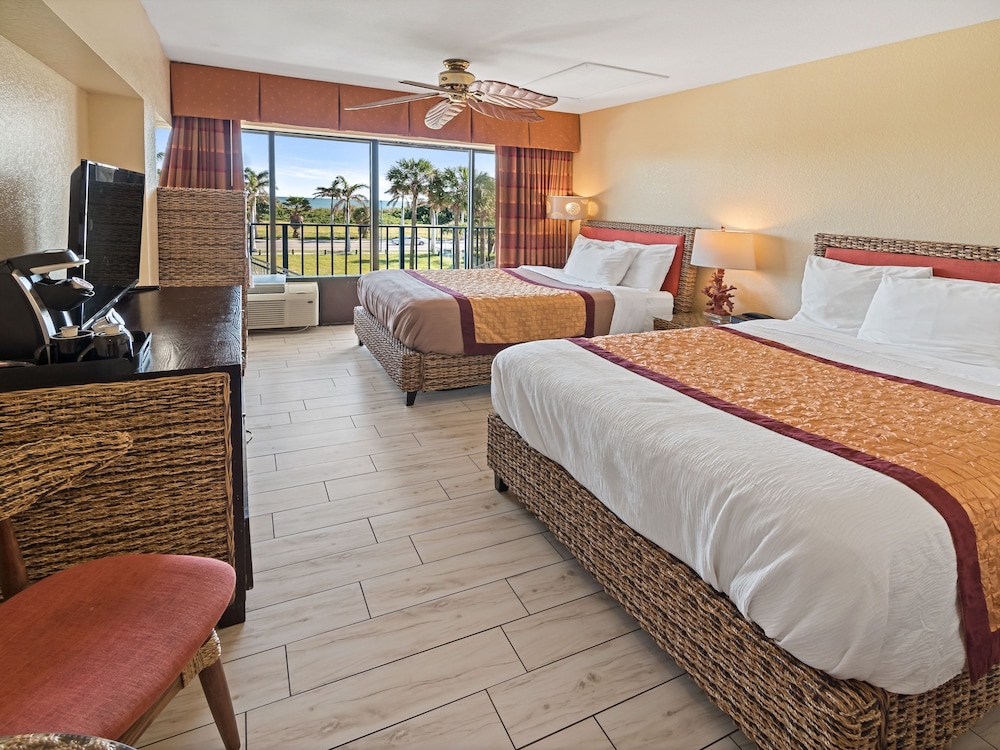 The Royal Inn Beach Hotel Hutchinson Island 12/66