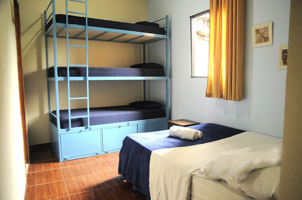 Le House Hostel 15/47