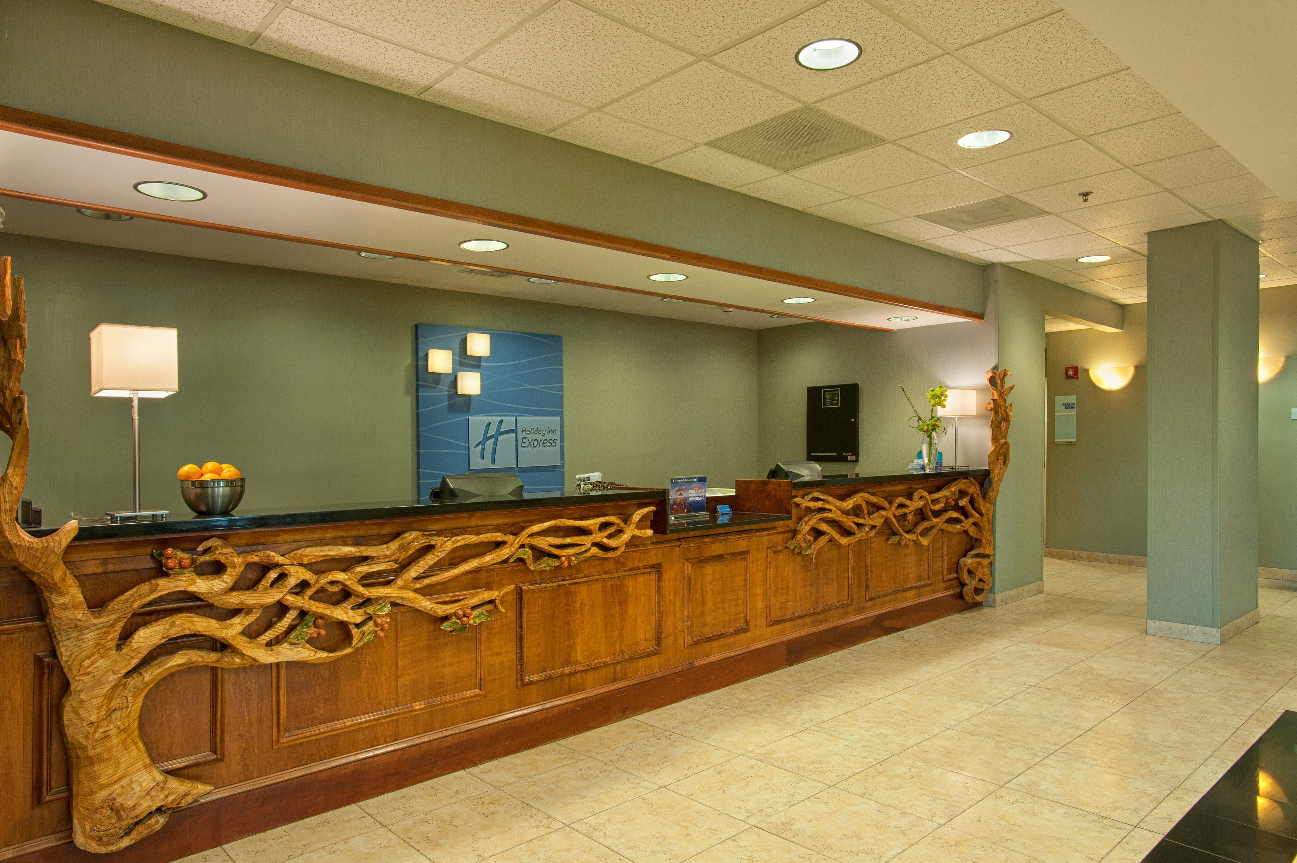Holiday Inn Express Boone 11/77