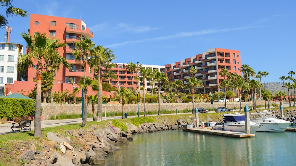 Hotel Coral And Marina 64/68