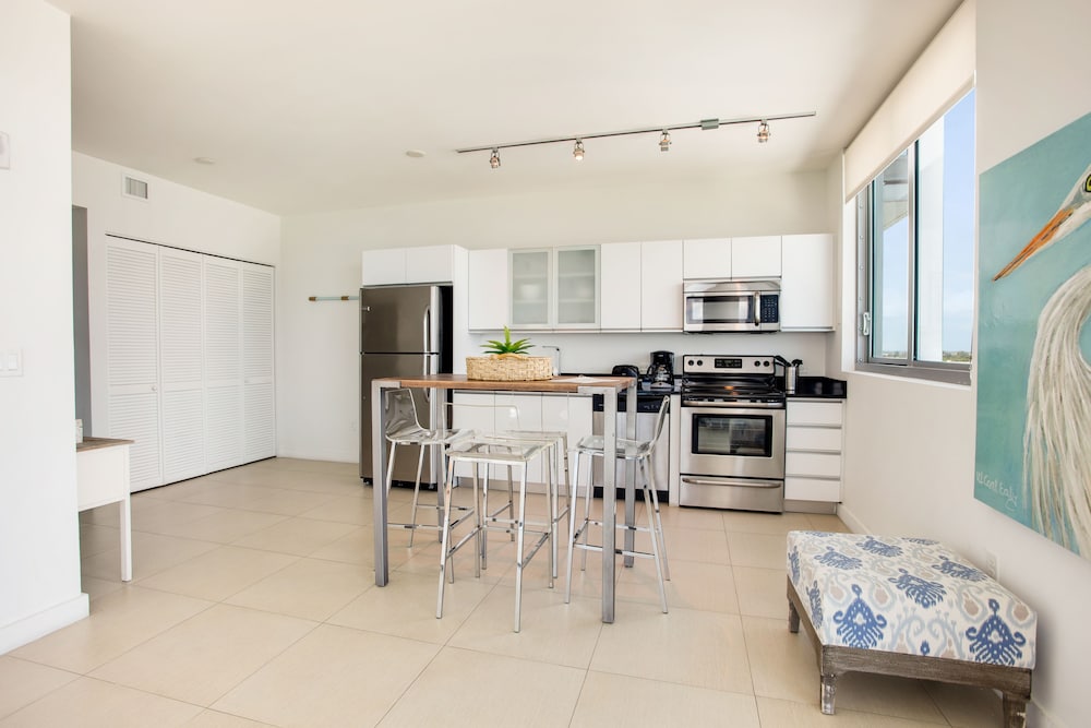 Miami Vacations Corporate Rentals - Monte Carlo 54/69