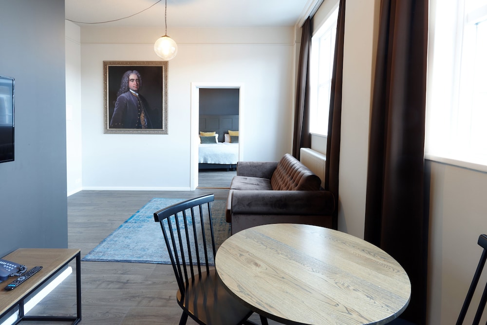 Fosshotel Baron 31/50