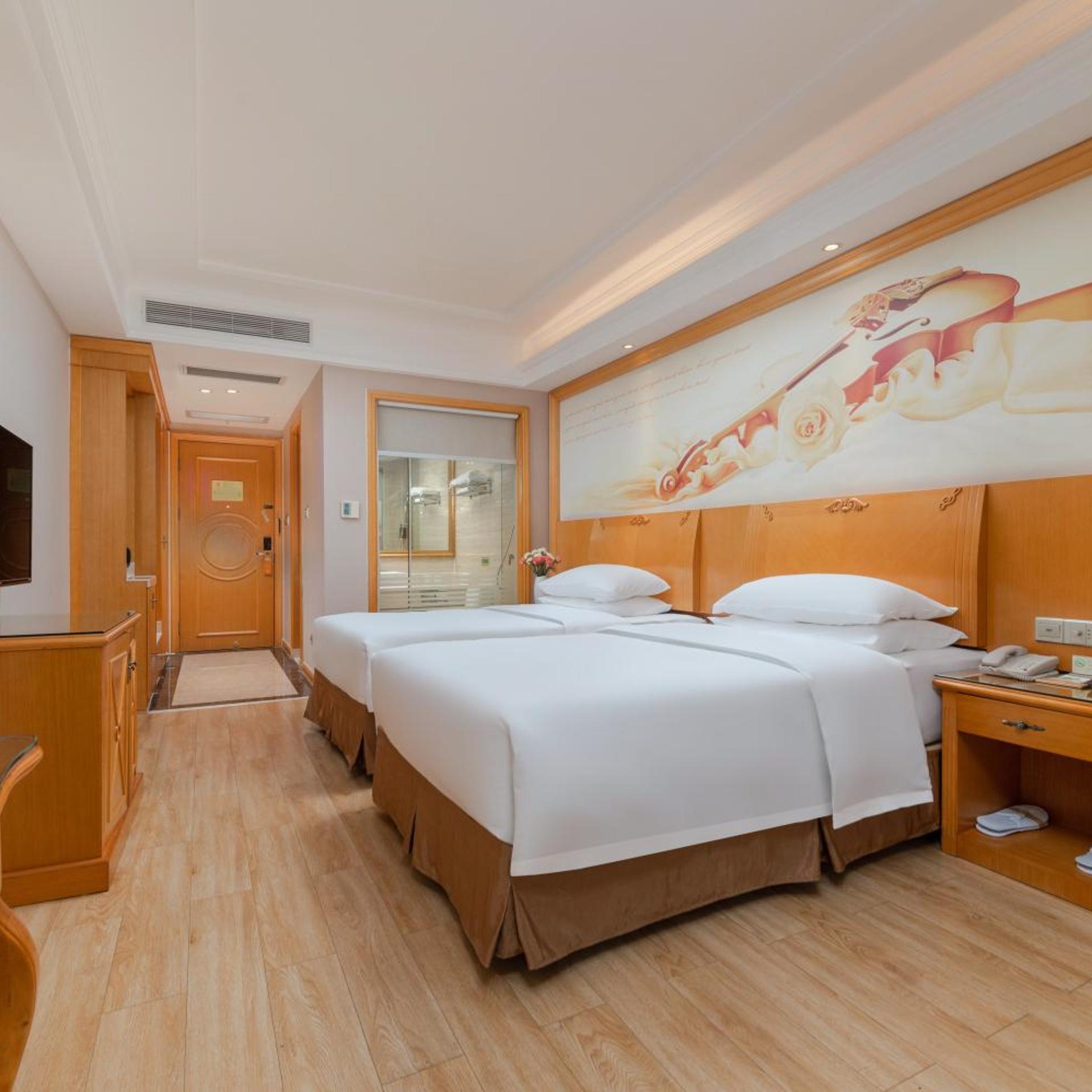 Vienna Hotel Shenzhen (Fuyong Metro Station Branch) 10/48
