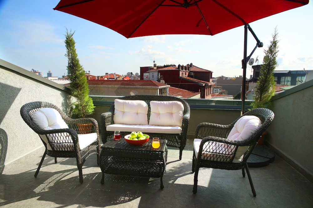 ROOMERS NISANTASI HOTEL 34/39