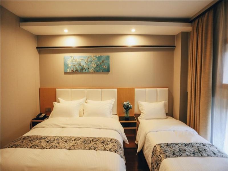 GreenTree Alliance Shanghai West Shuichan Road Hotel photo4