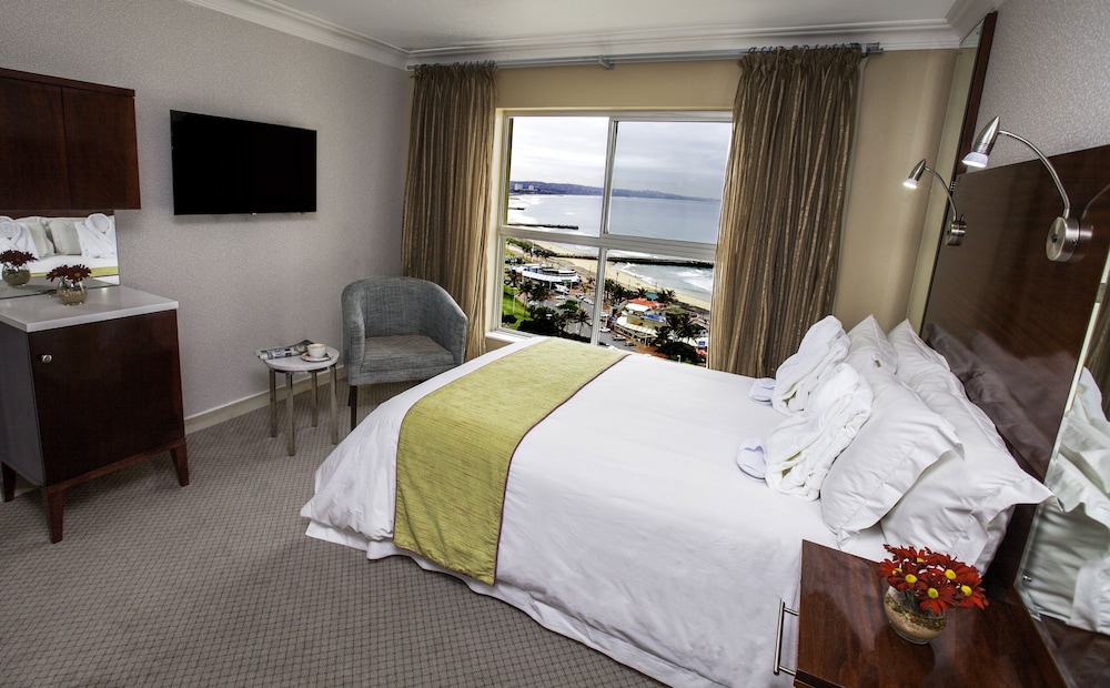 ROOM, DOUBLE BED, SEA VIEW