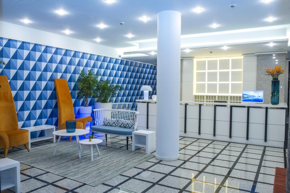 Terrace Mar Suite Hotel 12/60