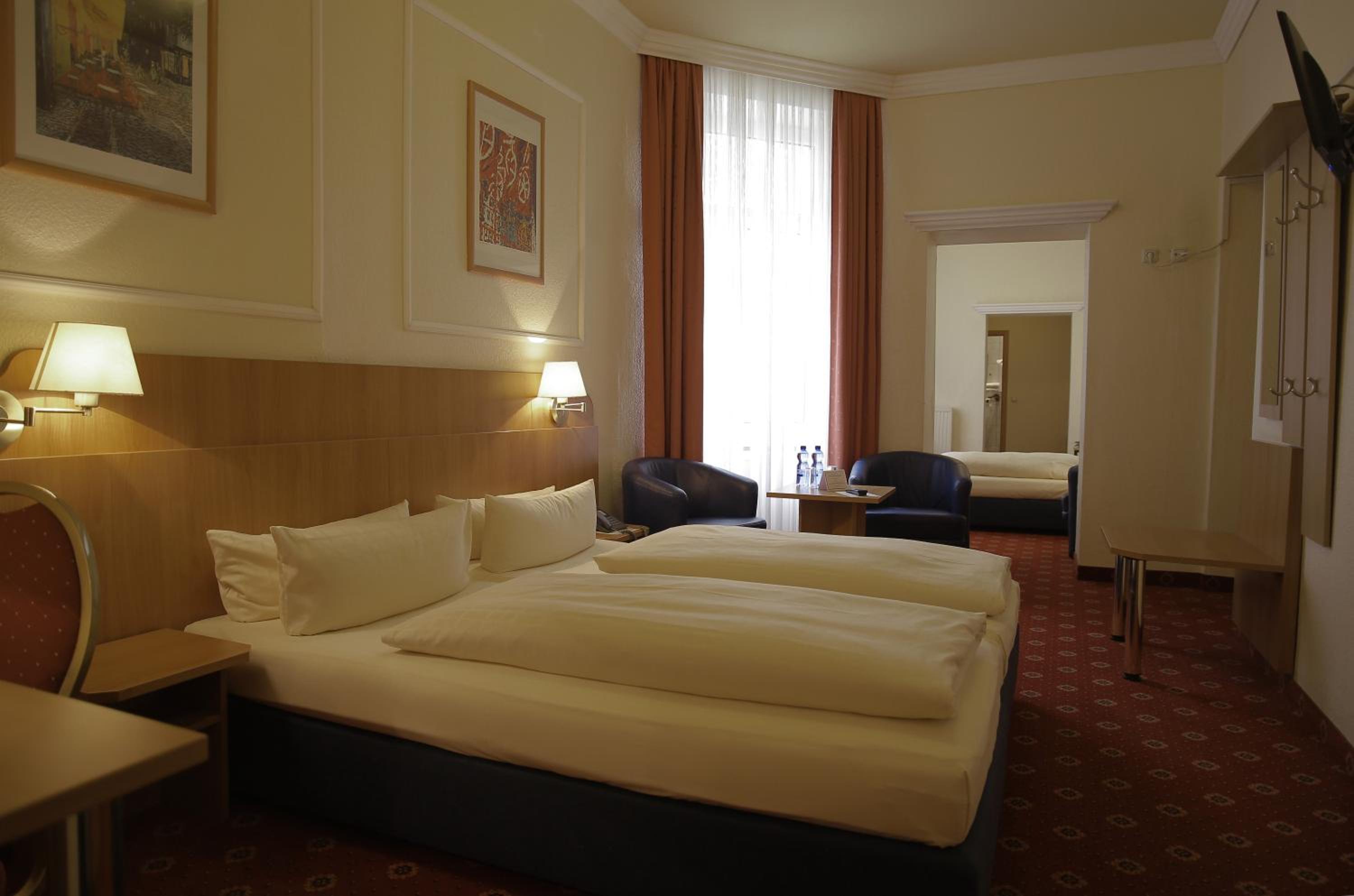 Hotel Konigshof 28/58
