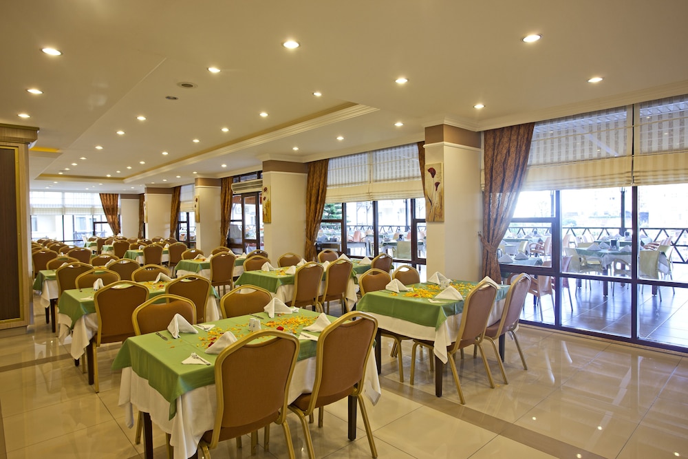 Villa Sunflower Beach Hotel 36/50